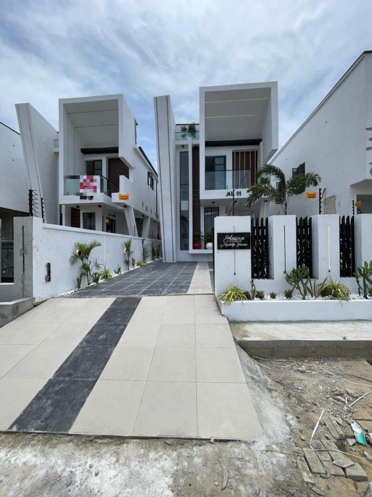 Contemporary 5-bedroom Fully Detached Duplex For Sale.